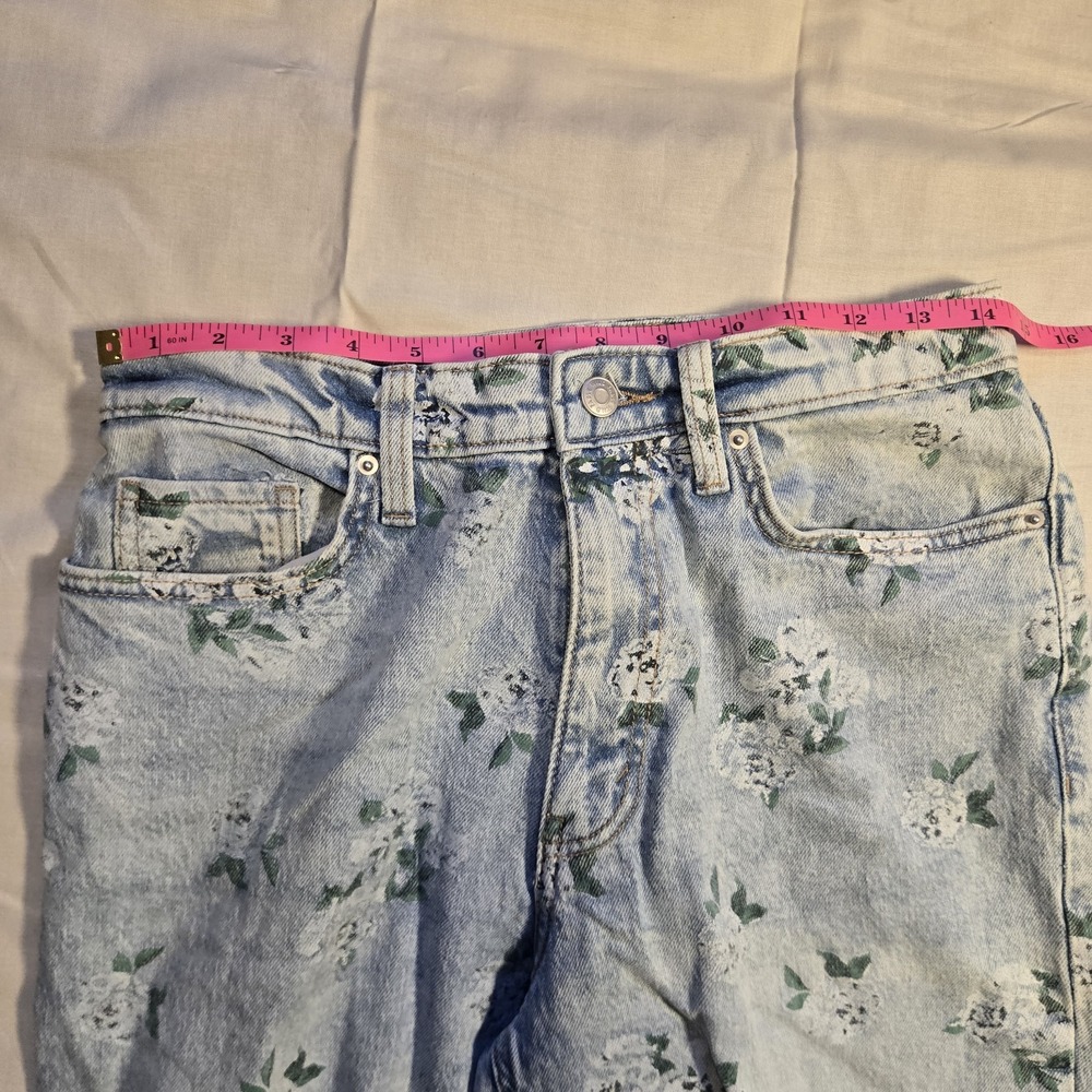 Wild Fable Women's 90's Relaxed Straight Jeans Light Blue Floral Size 6 - Picture 4 of 9